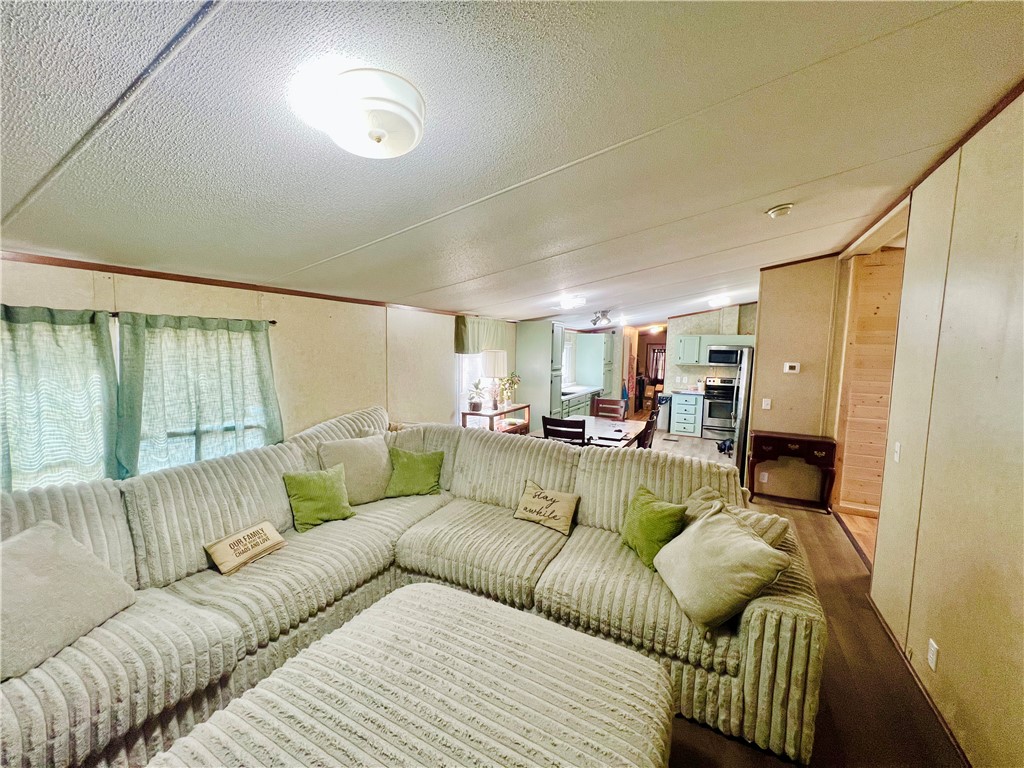 91 LEE ROAD 2101