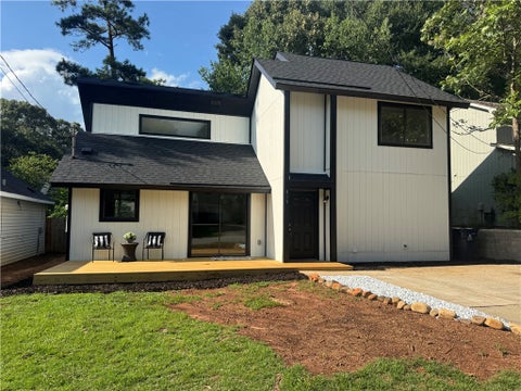 Photo of 819 CHICKASAW Avenue, Auburn, AL 36830 (MLS # 178319)