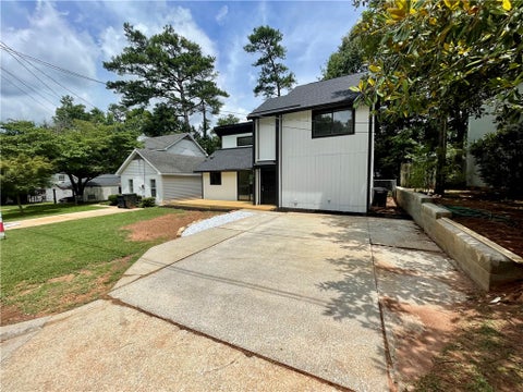 Photo of 819 CHICKASAW Avenue, Auburn, AL 36830 (MLS # 178319)