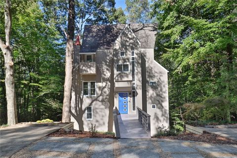 Photo of 339 BUTTERNUT Drive, Auburn, AL 36830 (MLS # 177243)