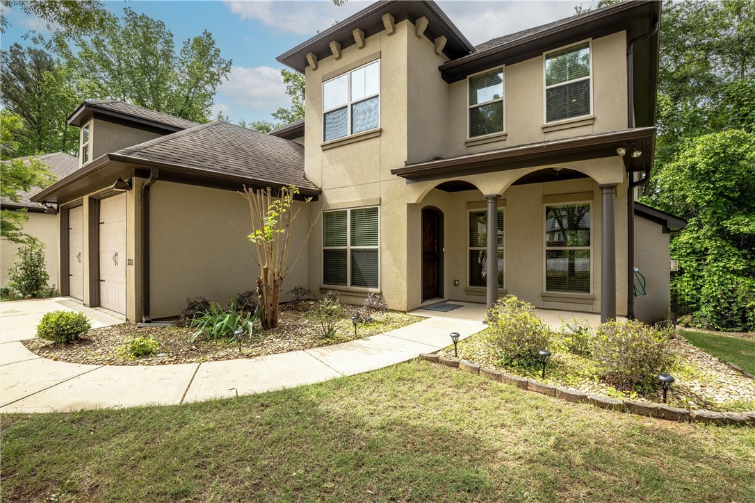 2321 VINCENTE Drive