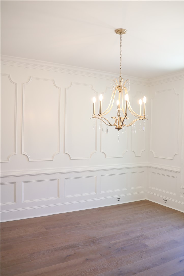 2049 ARROWHEAD Avenue