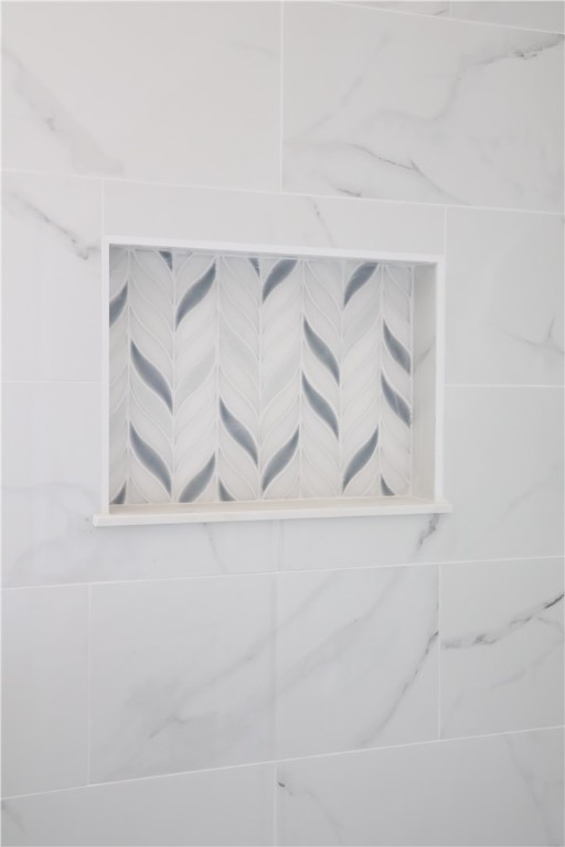 2049 ARROWHEAD Avenue