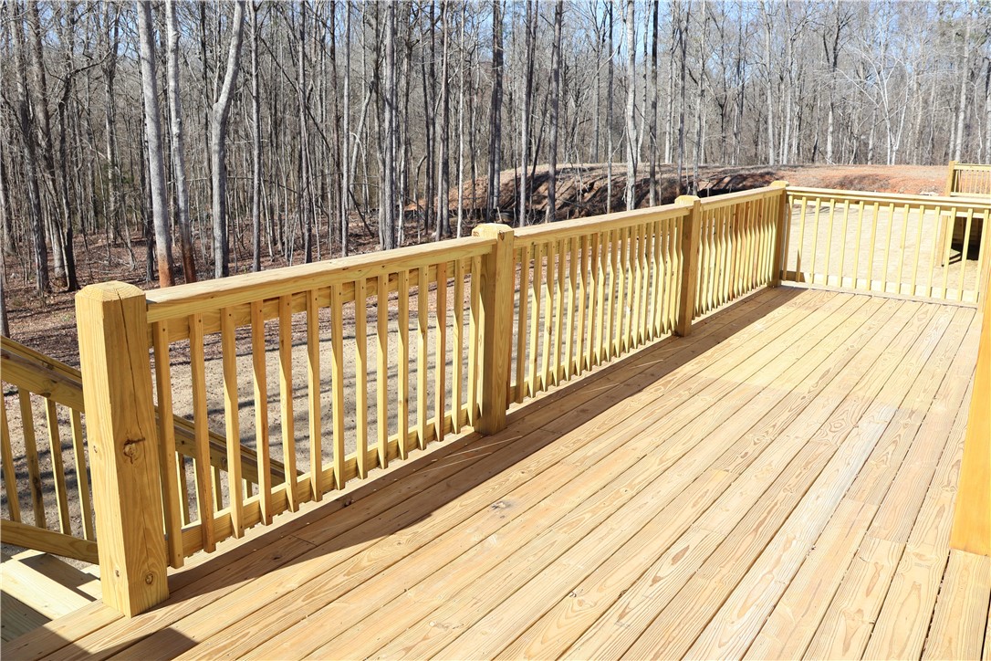 2049 ARROWHEAD Avenue