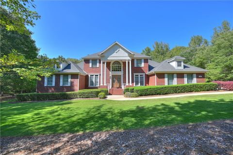 Photo of 139 PLAINSMAN HILLS Lane, Auburn, AL 36830 (MLS # 176600)