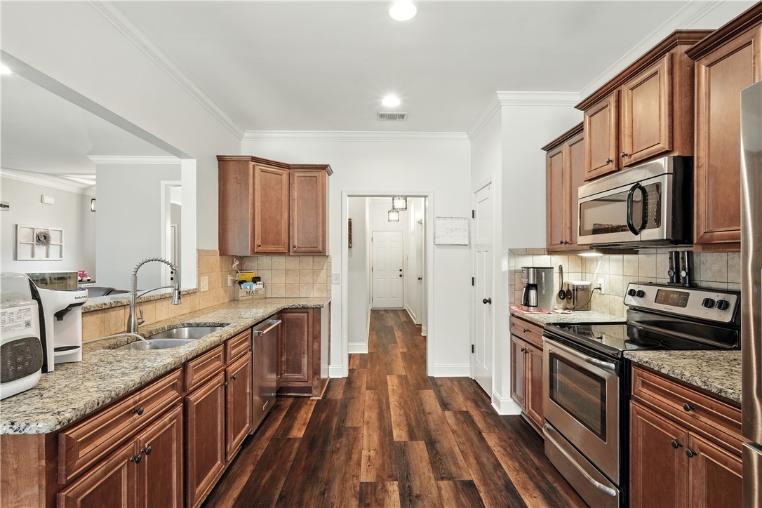 Auburn, Alabama 36879, United States, 3 Bedrooms Bedrooms, ,2 BathroomsBathrooms,Residential,Active,193767