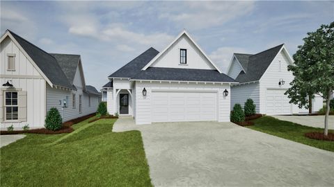 Photo of 38 WOODLAND Lane, Opelika, AL 36801 (MLS # 178838)