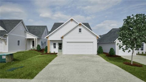 Photo of 124 WOODLAND Lane, Opelika, AL 36801 (MLS # 178629)