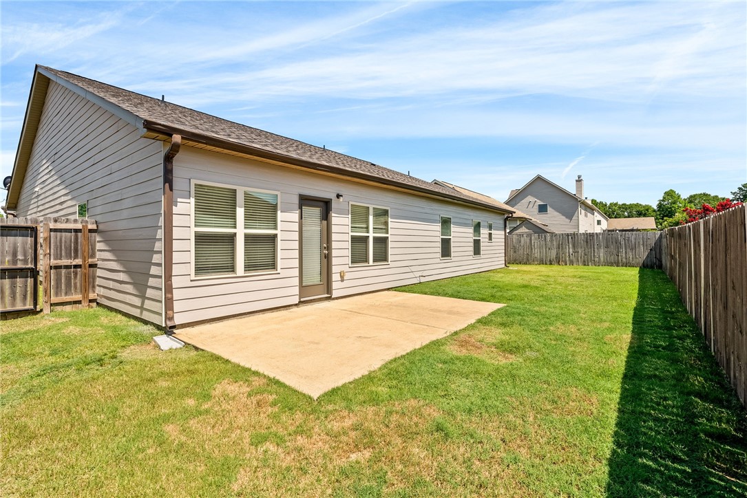 Opelika, Alabama 36804, United States, 3 Bedrooms Bedrooms, ,2 BathroomsBathrooms,Residential,Active,162796