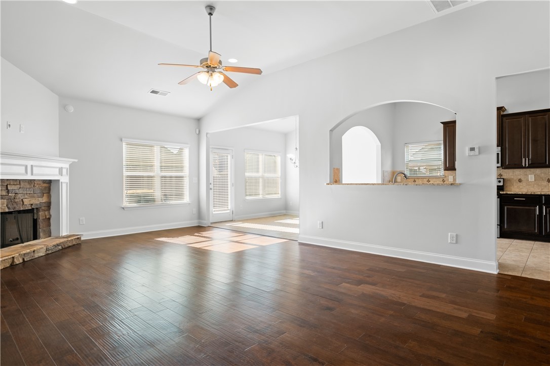 Opelika, Alabama 36804, United States, 3 Bedrooms Bedrooms, ,2 BathroomsBathrooms,Residential,Active,162796