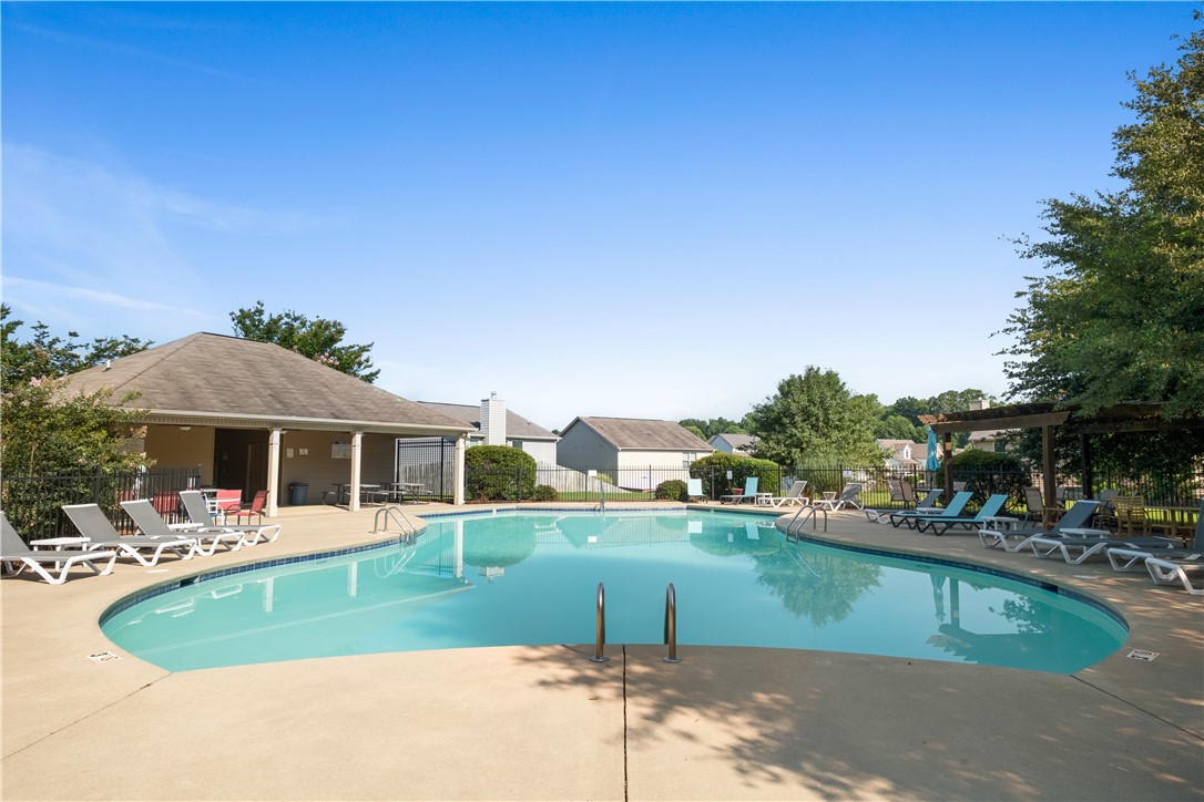 Opelika, Alabama 36804, United States, 3 Bedrooms Bedrooms, ,2 BathroomsBathrooms,Residential,Active,162796