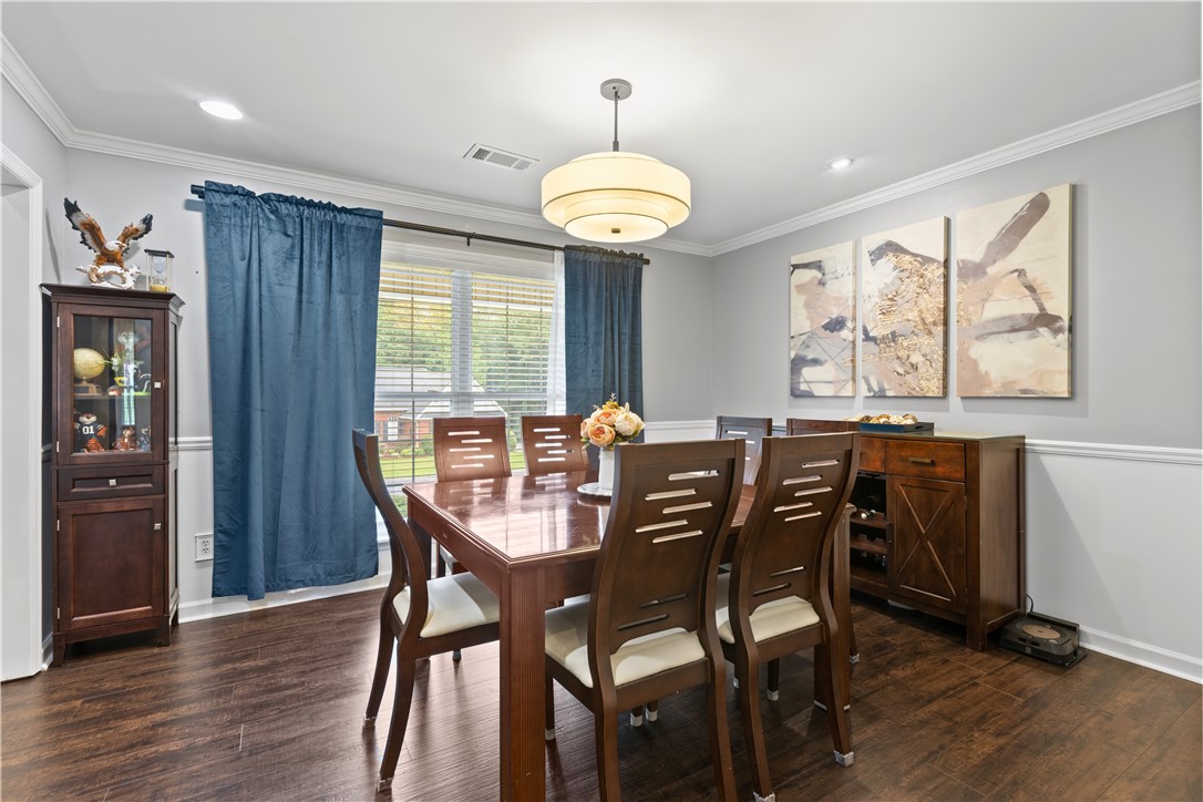 1404 SANDRAY Drive
