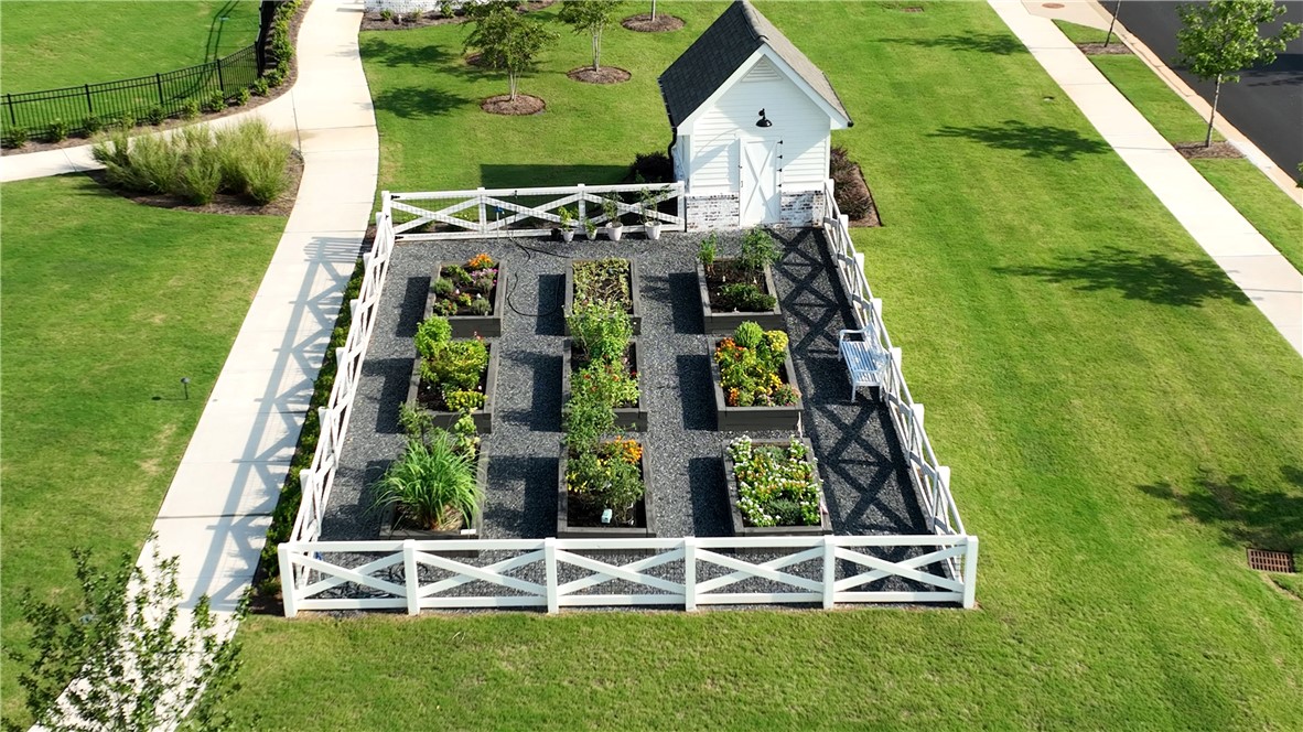 2006 DAWSON CORNER Loop