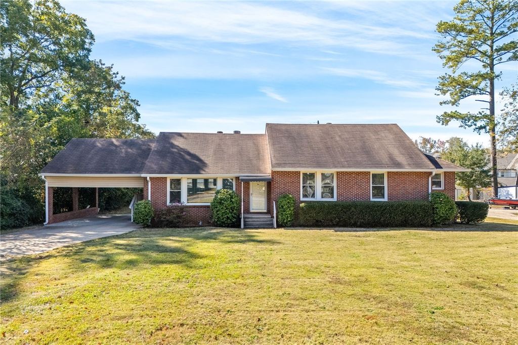 Photo of 228 N 30TH Street, Opelika, AL 36801 (MLS # 177475)