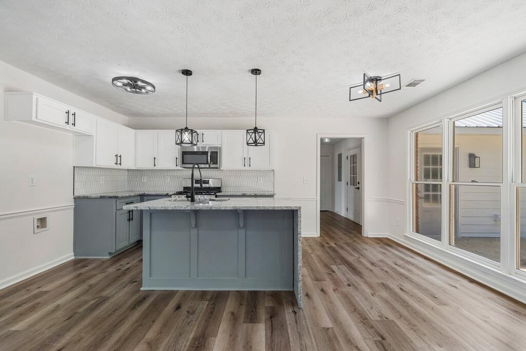 Photo of 925 LEE ROAD 238, Phenix City, AL 36870 (MLS # 182512)
