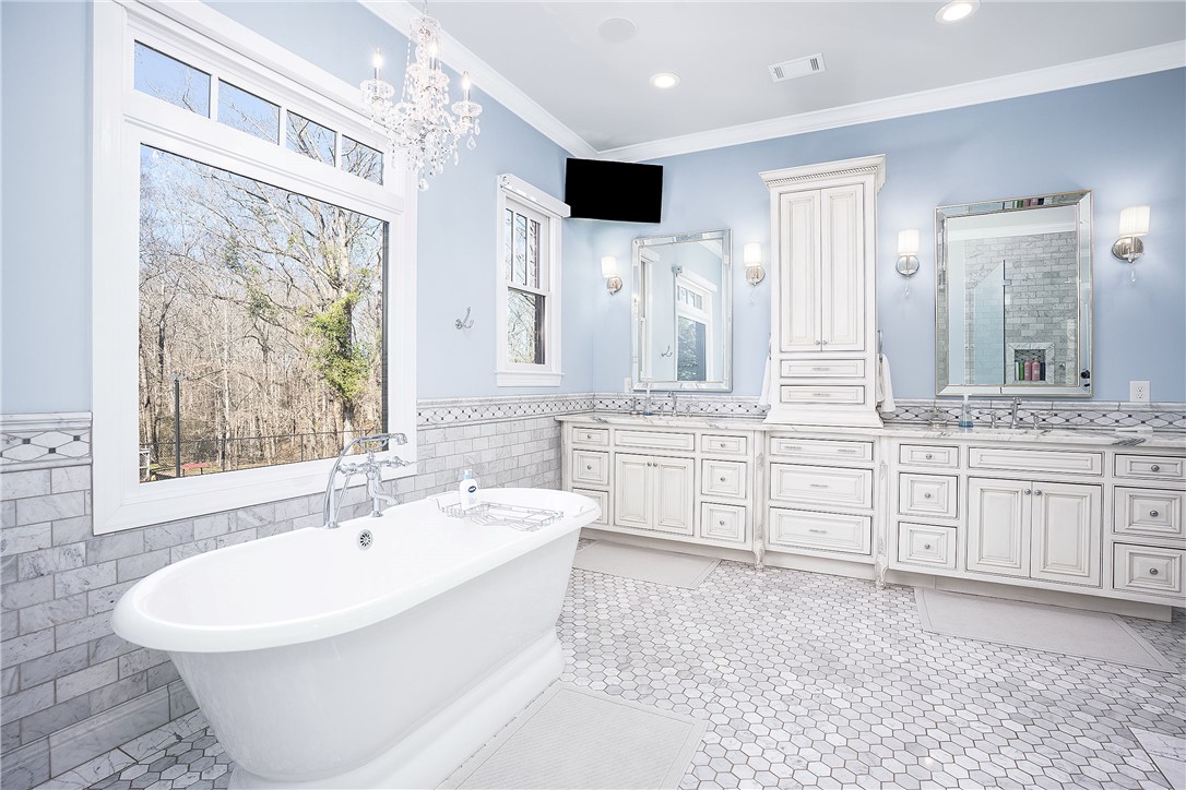 Auburn, Alabama, 36830, United States, 7 Bedrooms Bedrooms, ,10 BathroomsBathrooms,Residential,Active,2021280