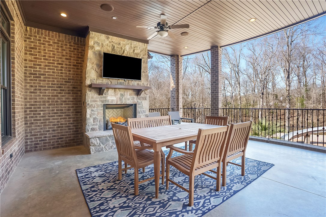 Auburn, Alabama, 36830, United States, 7 Bedrooms Bedrooms, ,10 BathroomsBathrooms,Residential,Active,2021280
