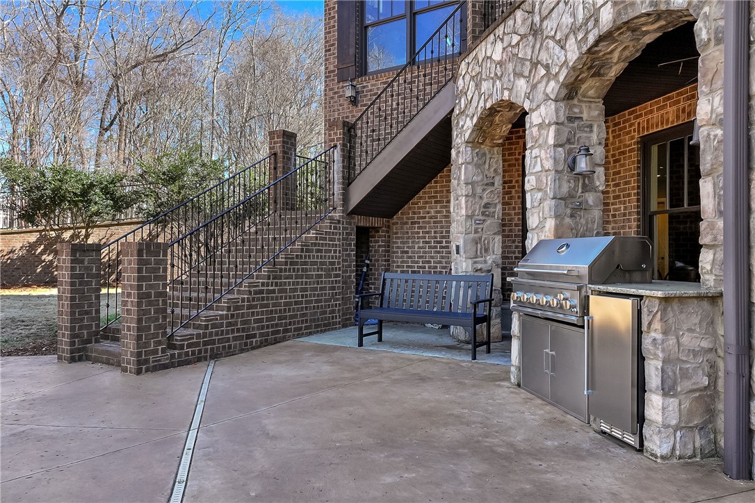 Auburn, Alabama, 36830, United States, 7 Bedrooms Bedrooms, ,10 BathroomsBathrooms,Residential,Active,2021280
