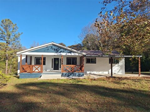 Photo of 184 LEE ROAD 374, Valley, AL 36854 (MLS # 177578)