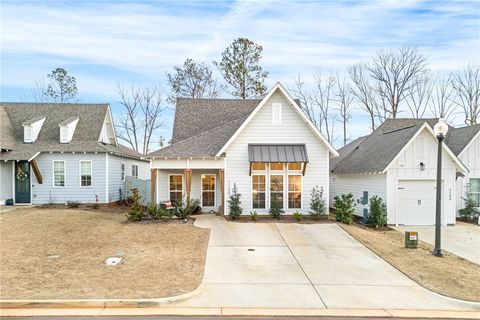 Photo of 1150 WOODLAND Circle, Opelika, AL 36801 (MLS # 178643)