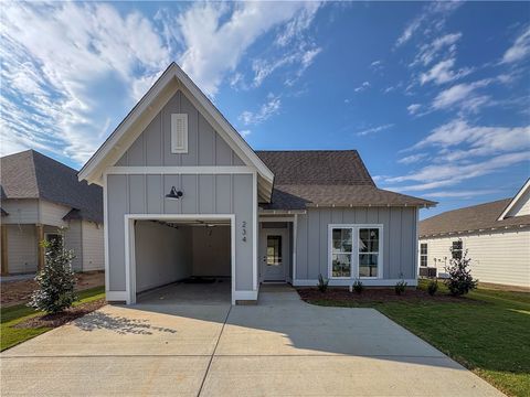 62 SUMMER Street Opelika AL 36804