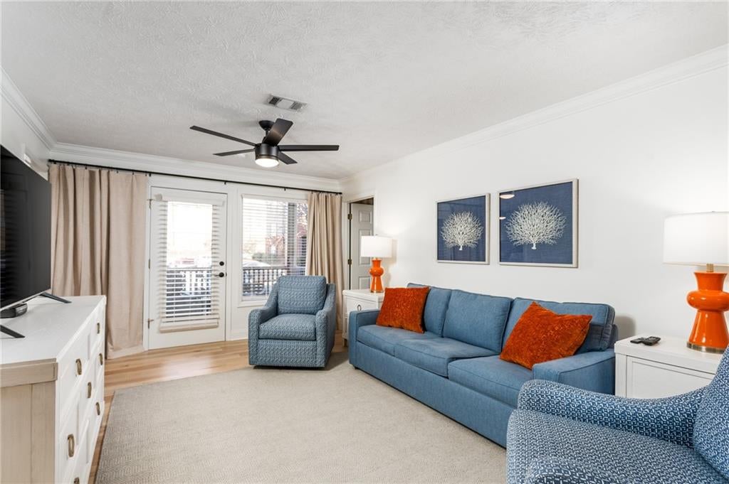 1114 S COLLEGE Street 4-102