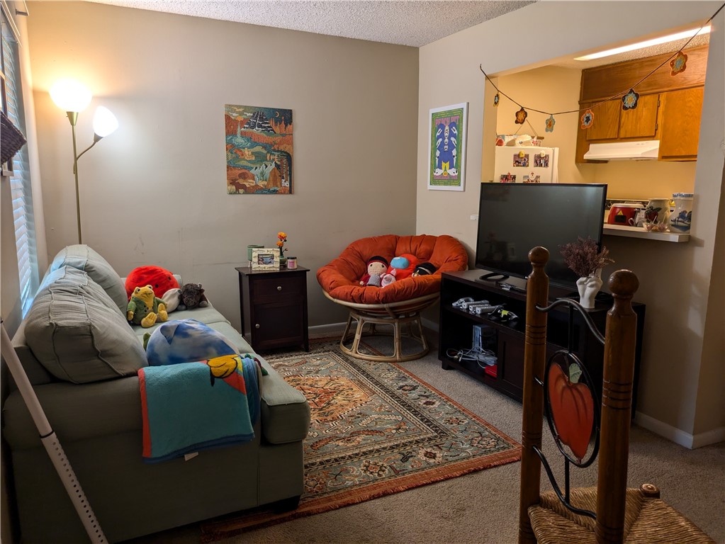 164 E University Drive