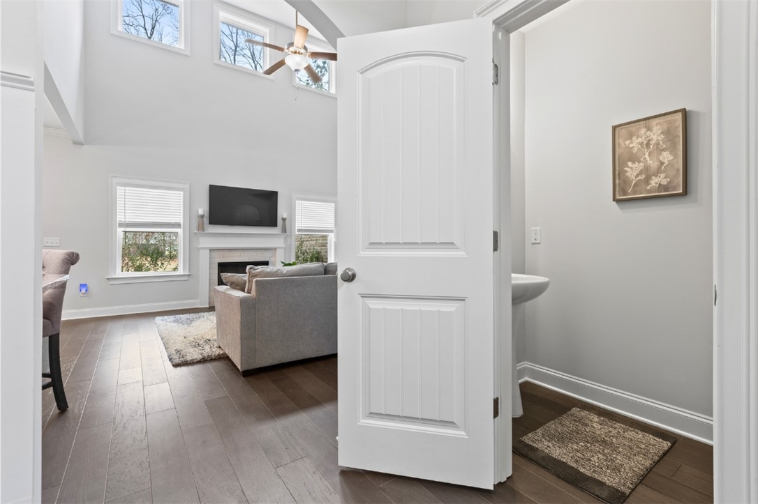 1155 STILL HUNT Lane