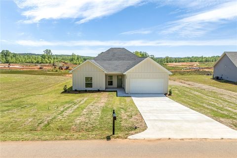Photo of 1240 30TH Street, Valley, AL 36854 (MLS # 180046)