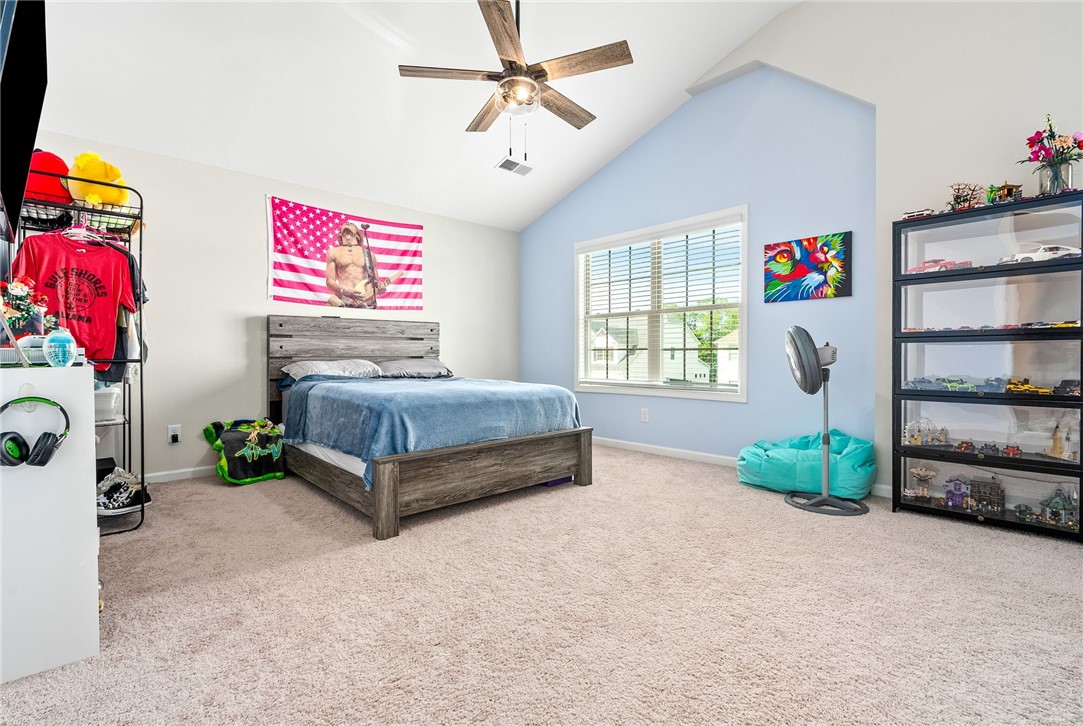 Opelika, Alabama 36804, United States, 5 Bedrooms Bedrooms, ,3 BathroomsBathrooms,Residential,Active,159920