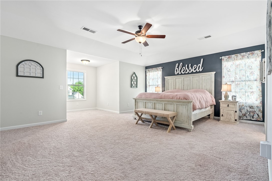 Opelika, Alabama 36804, United States, 5 Bedrooms Bedrooms, ,3 BathroomsBathrooms,Residential,Active,159920