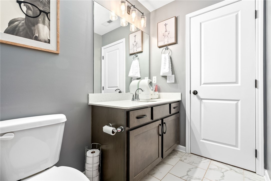 Opelika, Alabama 36804, United States, 5 Bedrooms Bedrooms, ,3 BathroomsBathrooms,Residential,Active,159920