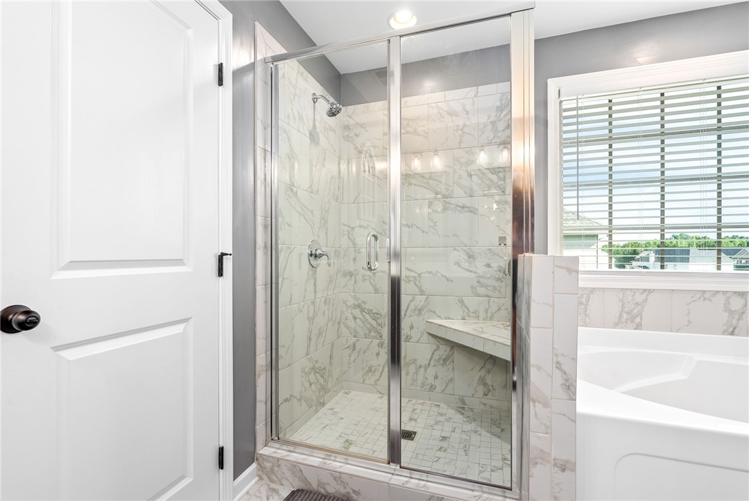 Opelika, Alabama 36804, United States, 5 Bedrooms Bedrooms, ,3 BathroomsBathrooms,Residential,Active,159920