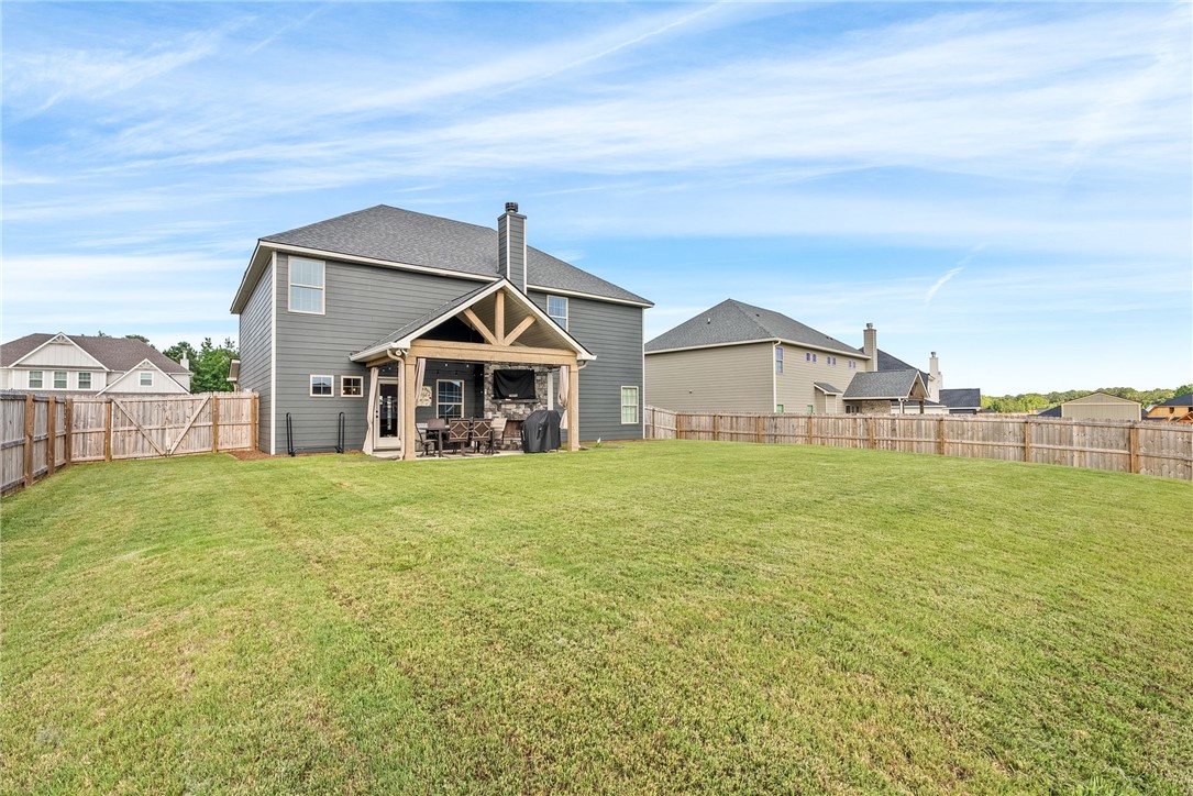 Opelika, Alabama 36804, United States, 5 Bedrooms Bedrooms, ,3 BathroomsBathrooms,Residential,Active,159920