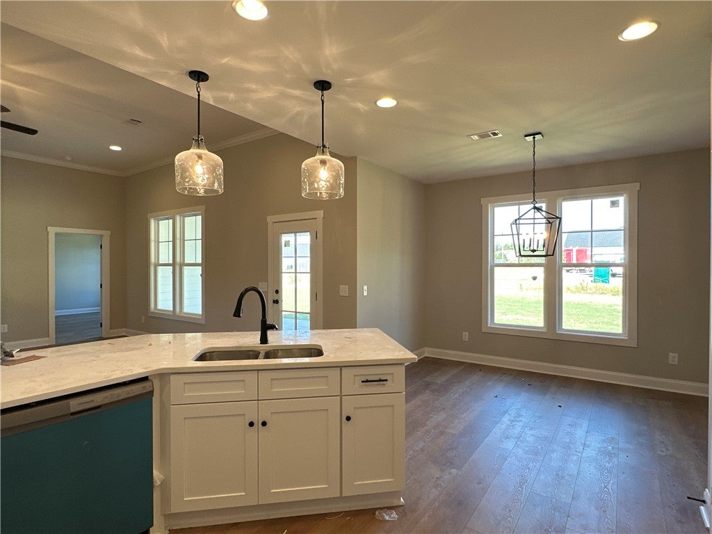 2947 LEE ROAD 40