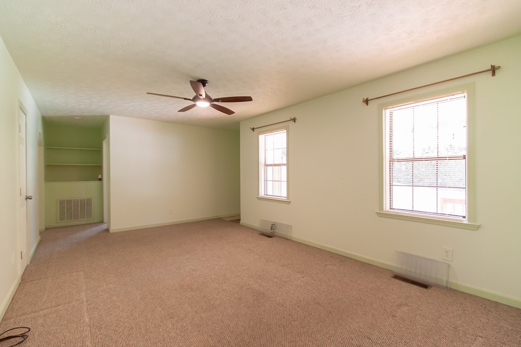 24 LEE ROAD 421