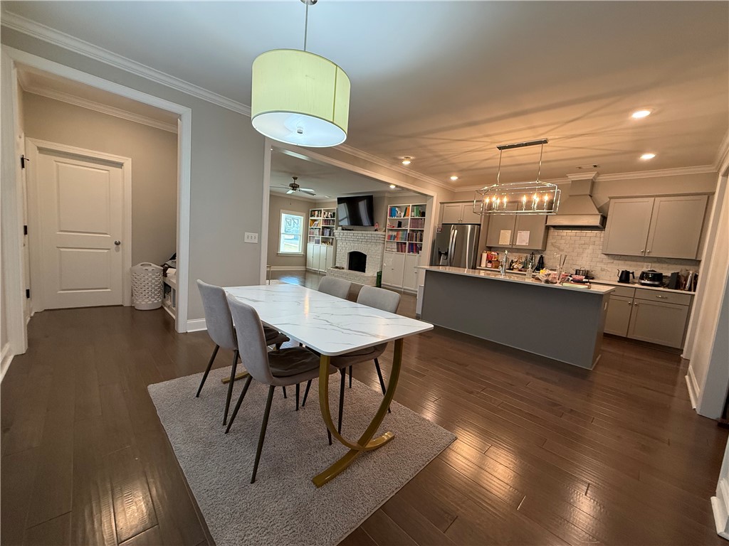 812 Clear Spring Drive