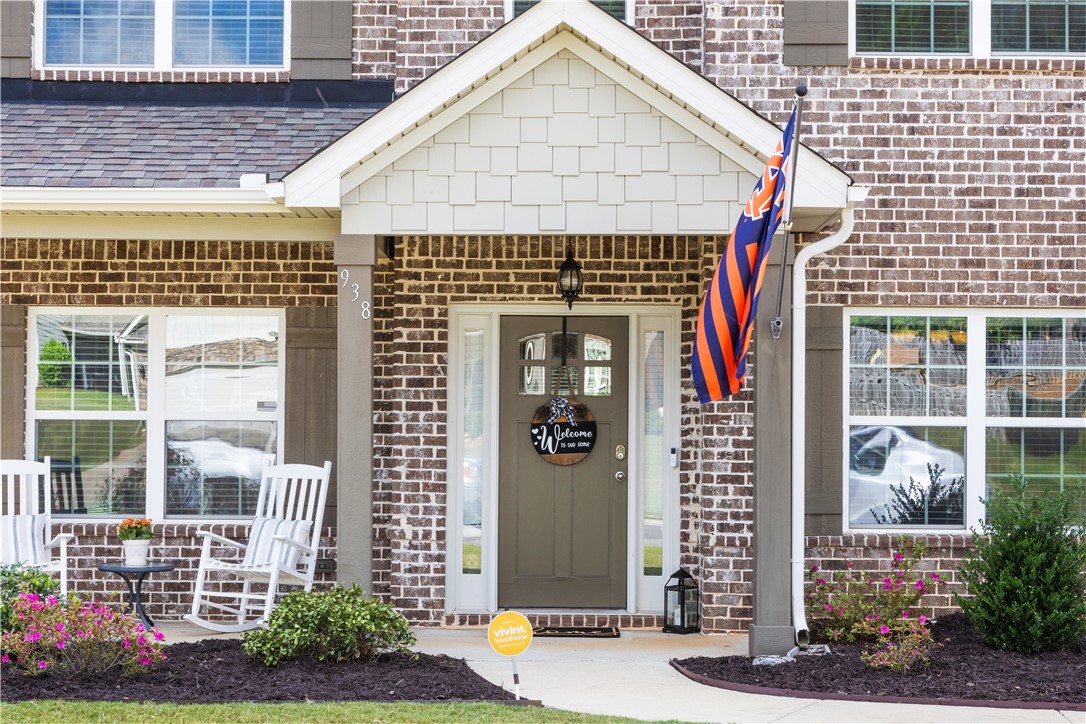 938 W RICHLAND Circle