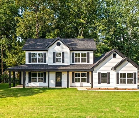 Photo of 1903 ROCKY BROOK Road, Opelika, AL 36801 (MLS # 176113)