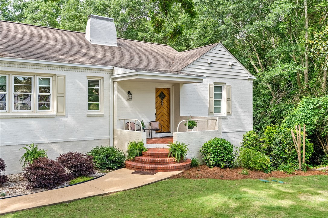 300 CHEWACLA Drive
