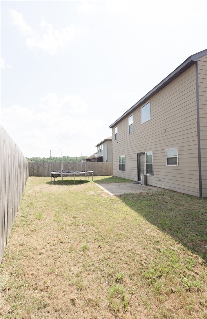 2715 DUNSTAN Lane