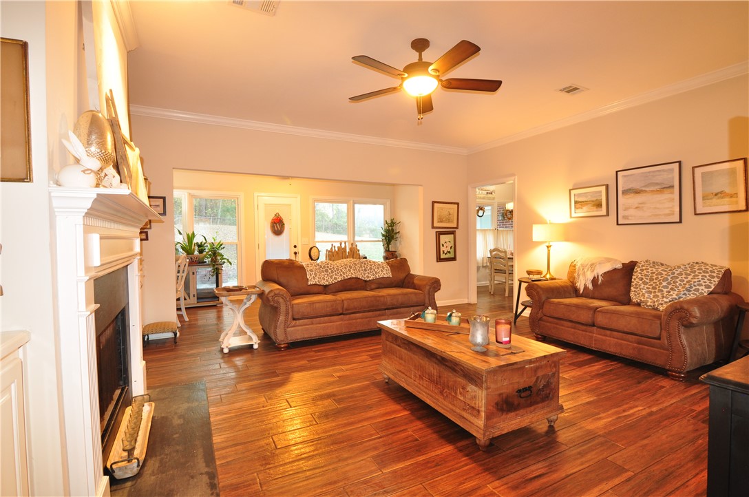 621 LITTLE CREEK Road