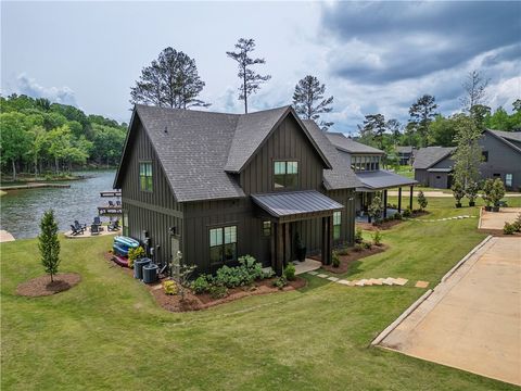 Photo of 279 MAGNOLIA Way, Dadeville, AL 36853 (MLS # 180441)