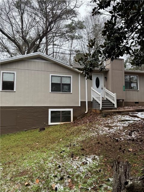 206 ANDREW JACKSON Road Alexander City AL 35010