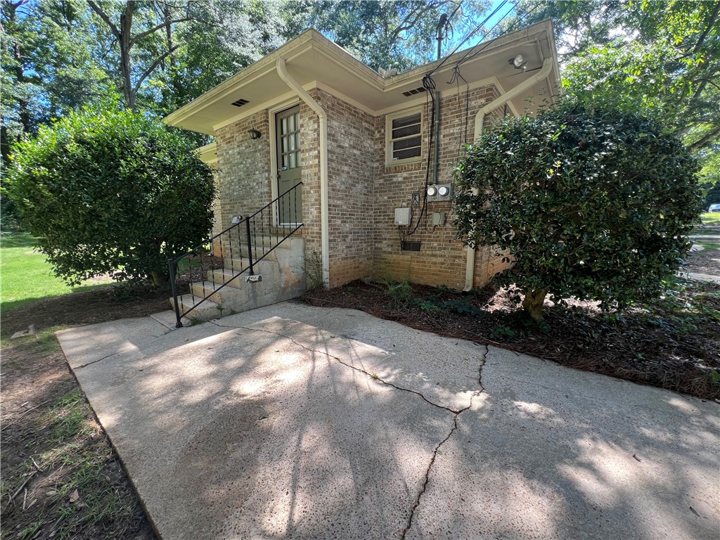 953/955 TISDALE Circle