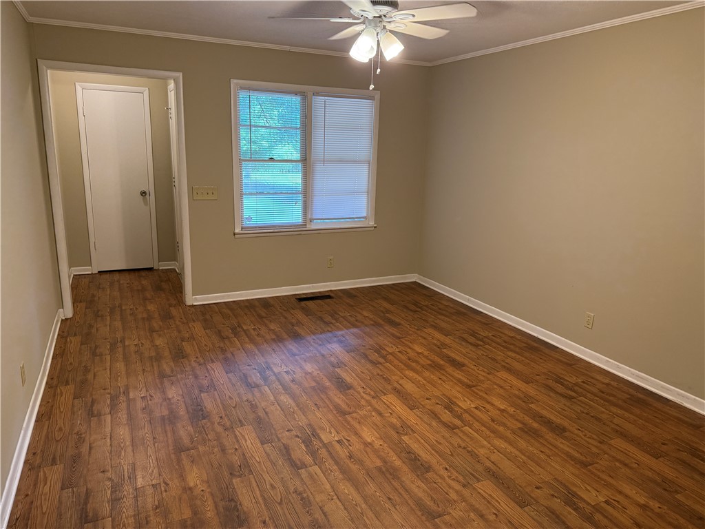 953/955 TISDALE Circle
