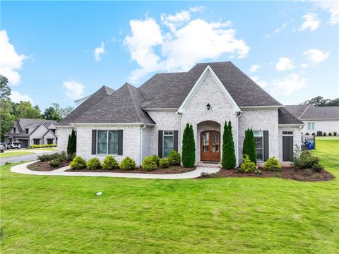 110 NEWTON Way Auburn AL 36830