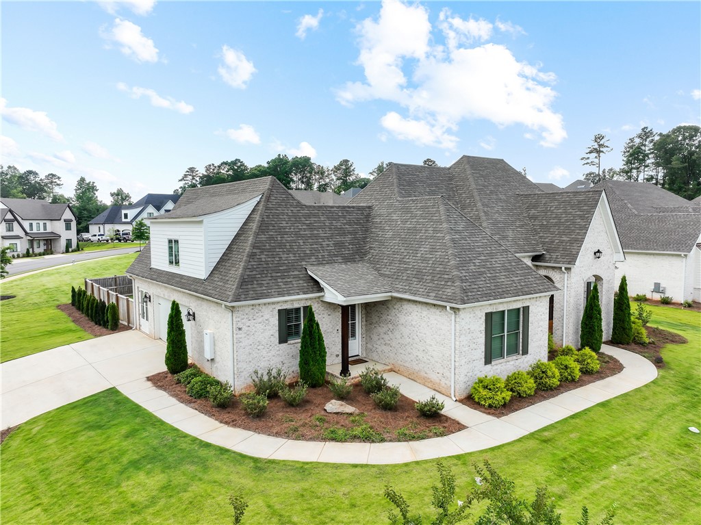 110 NEWTON Way
