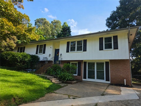 Photo of 1229 JUNIPER Drive, Auburn, AL 36830 (MLS # 181144)