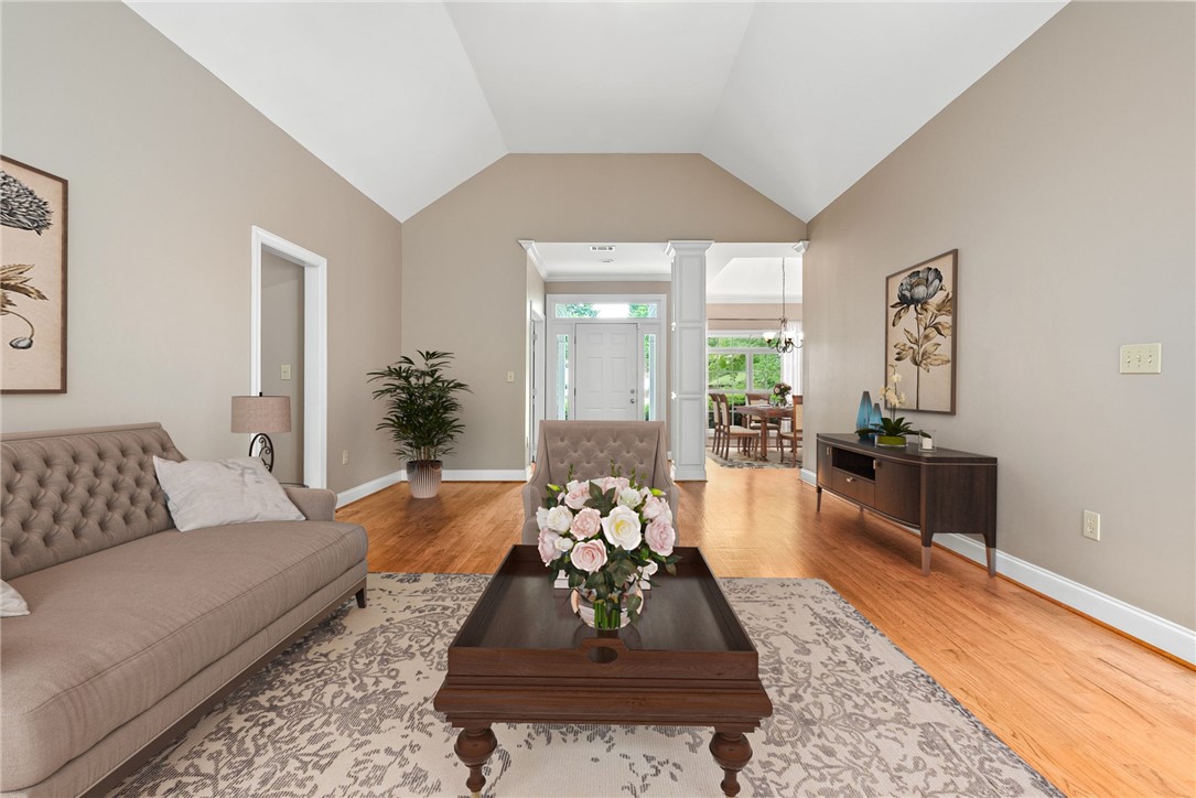 1806 BLUESTONE Court